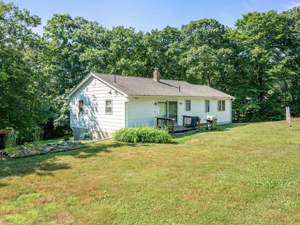 250 North Sturbridge Road Charlton, MA 01507 - Photo 5 of 24