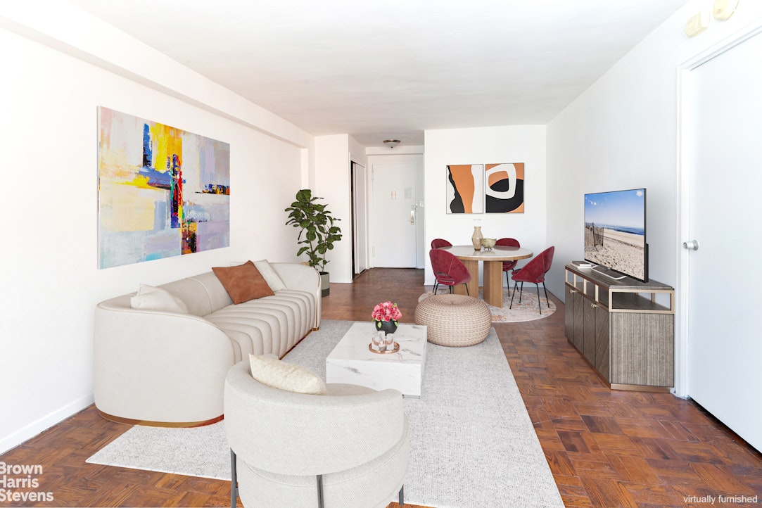 310 East 70th Street, Unit 10G Manhattan, NY 10021 - Photo 4 of 11