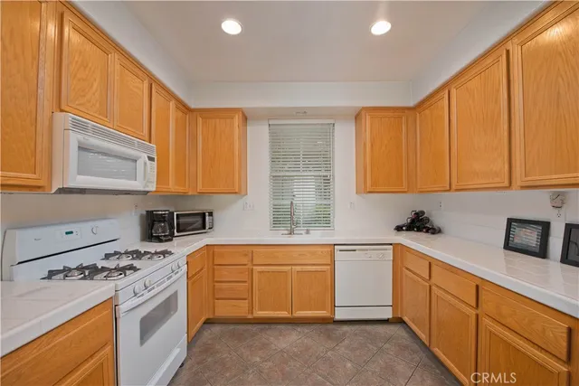 $565,000 | 28248 Canterbury Court, Valencia, CA 91354