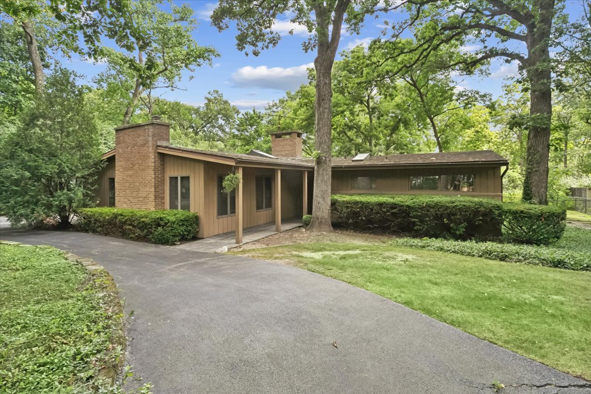 1161 Valley Road Lake Forest, IL 60045 - Photo 3 of 28 Gallery Image 3