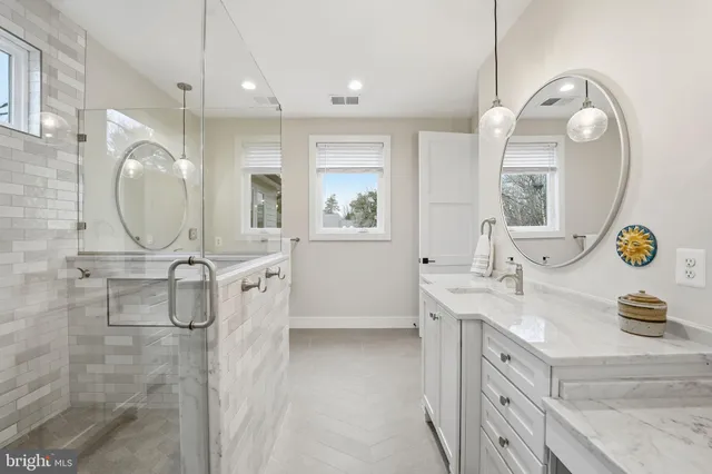 $2,200,000 | 311 Albrecht Circle Southwest, Vienna, VA 22180