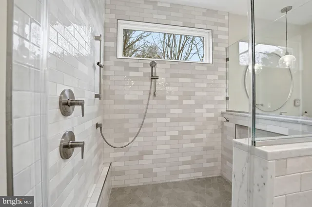 $2,200,000 | 311 Albrecht Circle Southwest, Vienna, VA 22180