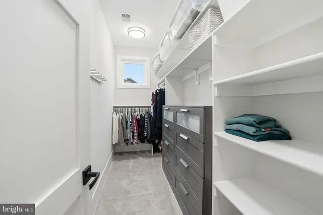 $2,200,000 | 311 Albrecht Circle Southwest, Vienna, VA 22180