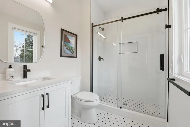 $2,200,000 | 311 Albrecht Circle Southwest, Vienna, VA 22180