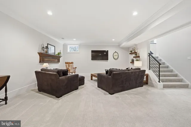 $2,200,000 | 311 Albrecht Circle Southwest, Vienna, VA 22180