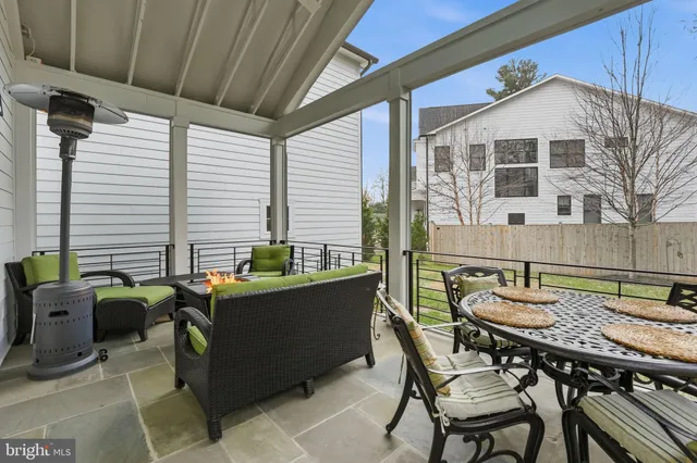 $2,200,000 | 311 Albrecht Circle Southwest, Vienna, VA 22180