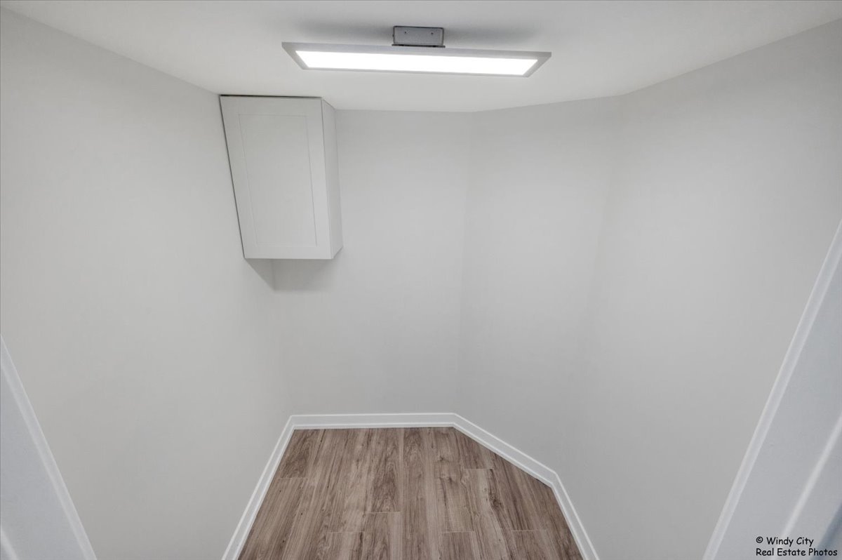 455 West Front Street, Unit 2208 Wheaton, IL 60187 - Photo 15 of 20 a view of a small space