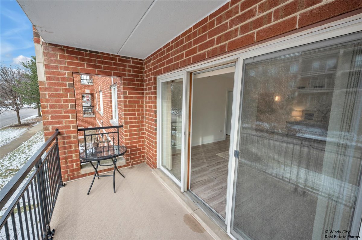 455 West Front Street, Unit 2208 Wheaton, IL 60187 - Photo 9 of 20