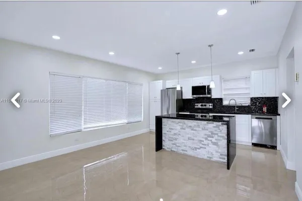 $1,950 | 6720 Coolidge Street, Hollywood, FL 33024