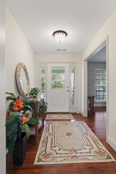 112 Falcons View Court Walhalla, SC 29691 - Photo 3 of 39 Gallery Image 3