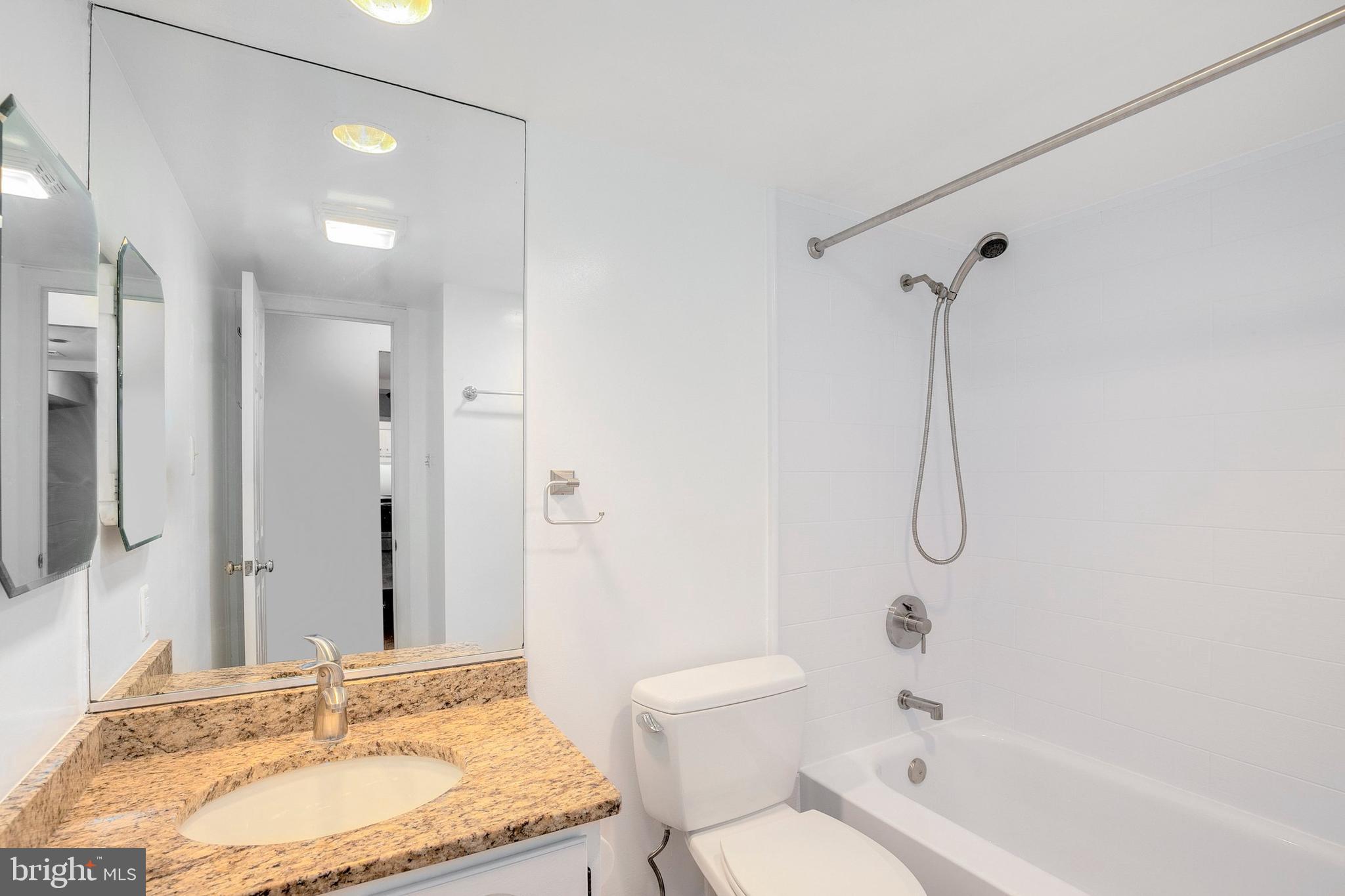 1301 North Courthouse Road, Unit 1605 Arlington, VA 22201 - Photo 14 of 18