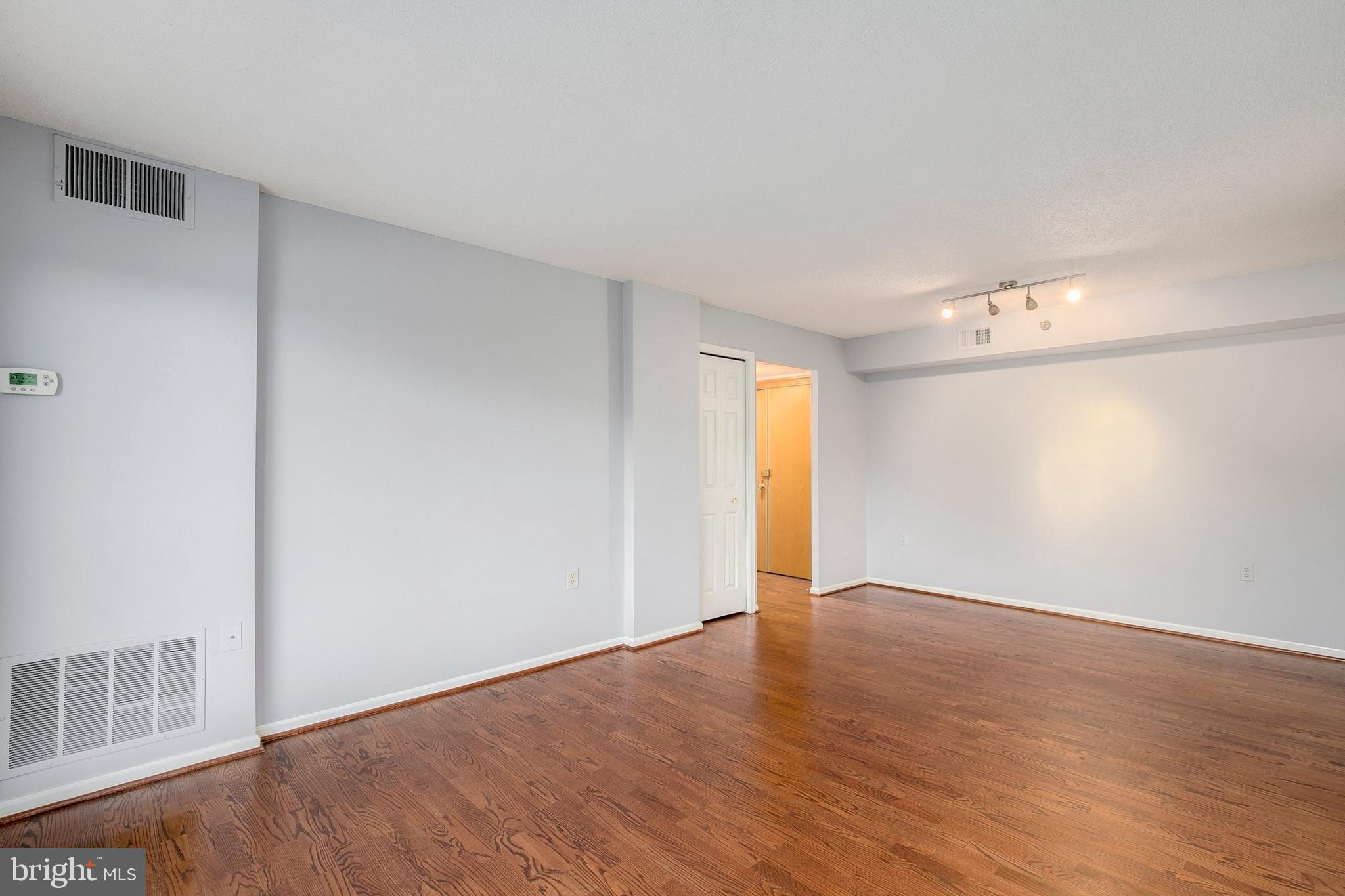 1301 North Courthouse Road, Unit 1605 Arlington, VA 22201 - Photo 10 of 18