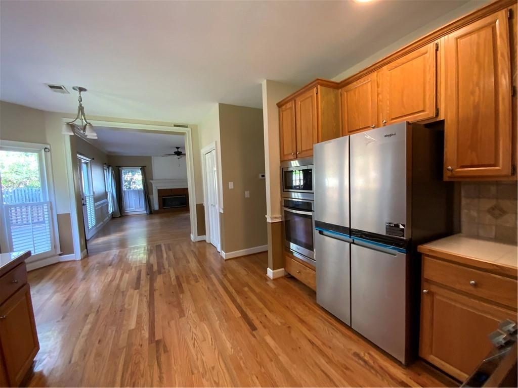 165 Kiveton Park Drive Roswell, GA 30075 - Photo 8 of 24