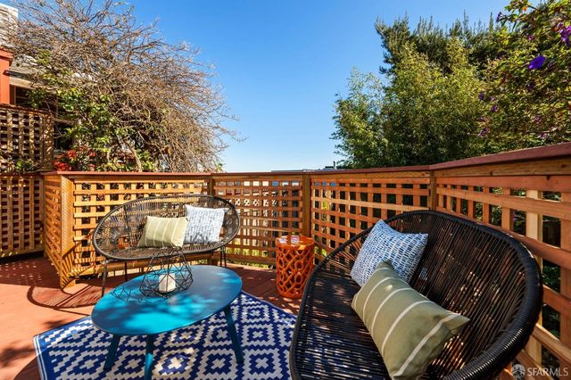 $1,270,000 | 755 Anderson Street, San Francisco, CA 94110