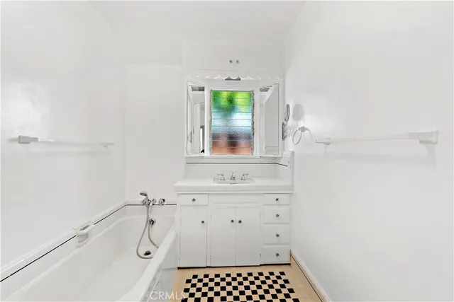 $6,500 | 333 Locust Street, Laguna Beach, CA 92651