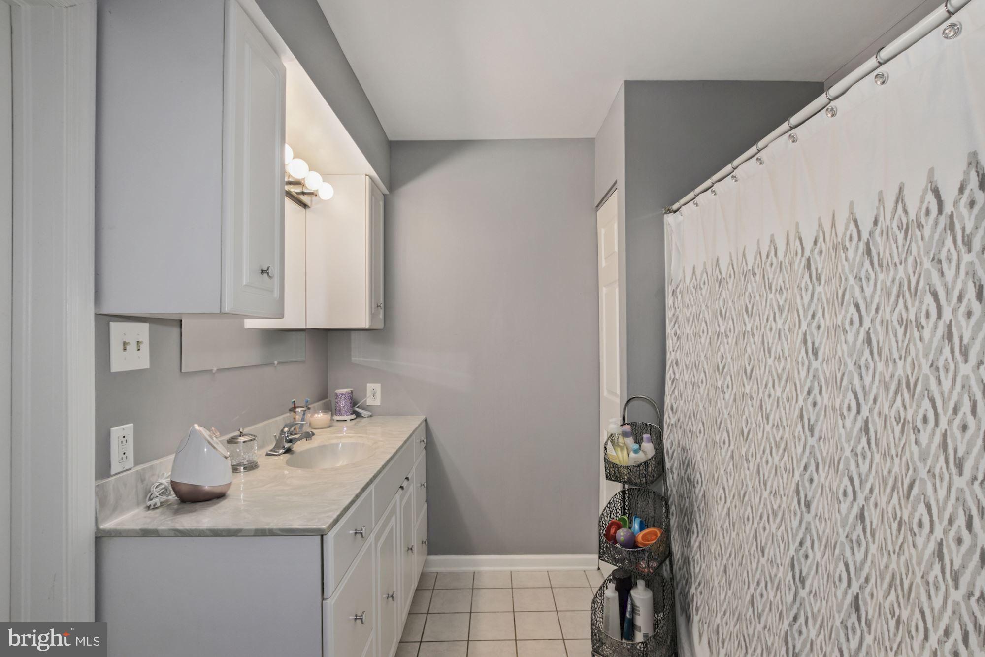 129 Spring Street Woodbury, NJ 08096 - Photo 9 of 20 Gallery Image 9