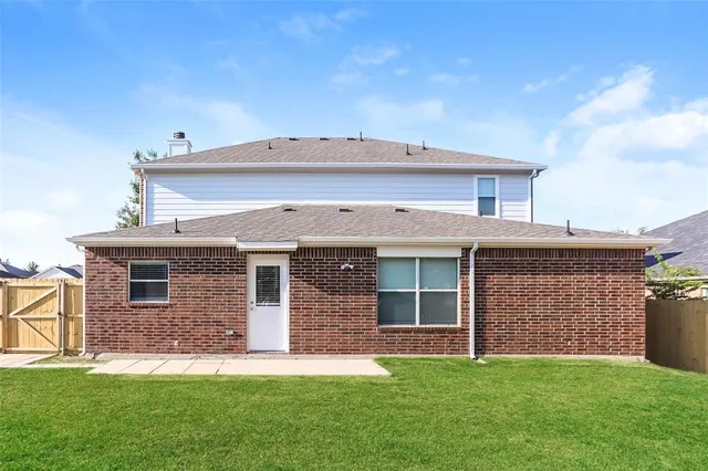 $2,545 | 707 River Run Drive, Glenn Heights, TX 75154