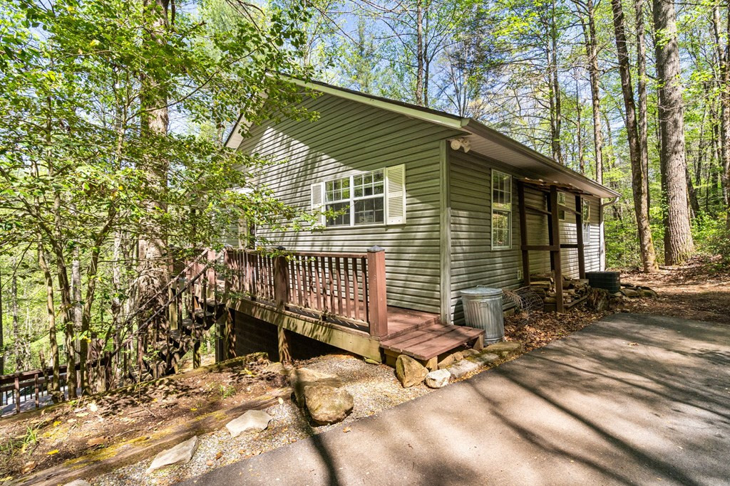 377 Ed Graves Road Murphy, NC 28906 - Photo 12 of 37