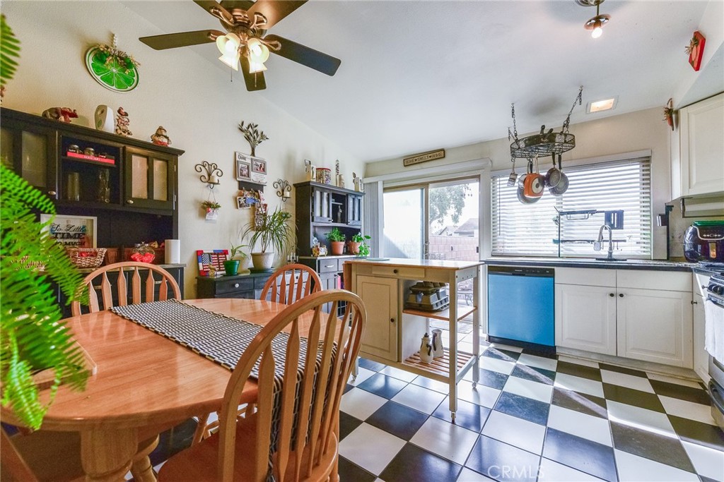 5025 Brooklawn Place Riverside, CA 92504 - Photo 17 of 29