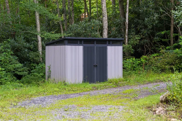 a view of an outdoor space and a yard