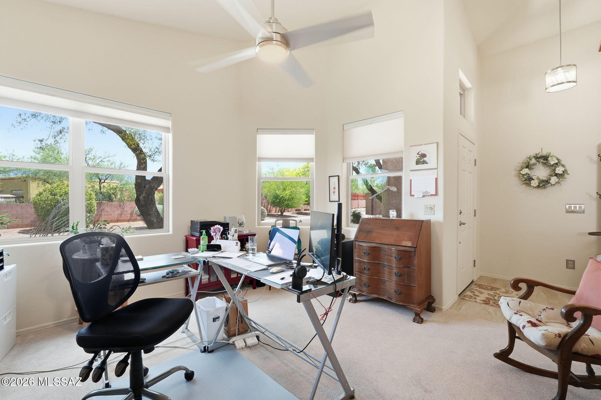 9180 East Sunset Post Road Tucson, AZ 85749 - Photo 14 of 35 LR/Office work space