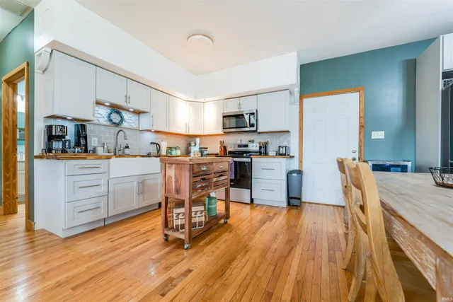 $439,900 | 1390 North 200 West, Winchester, IN 47394