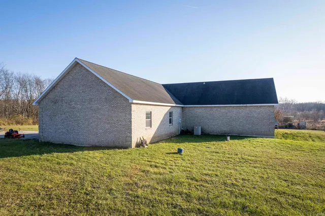 $439,900 | 1390 North 200 West, Winchester, IN 47394