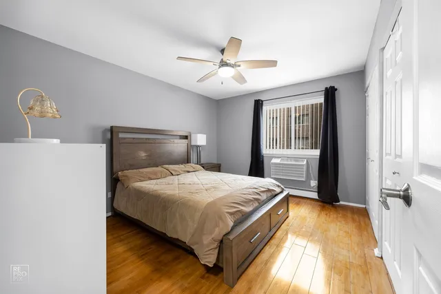 $163,000 | 4624 North Commons Drive, Unit 111, Chicago, IL 60656