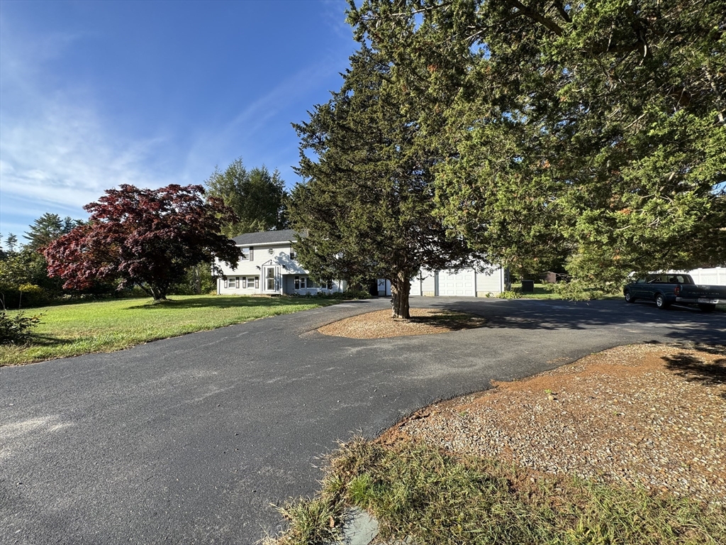 321 Bay Road Easton, MA 02356 - Photo 3 of 23 Gallery Image 3