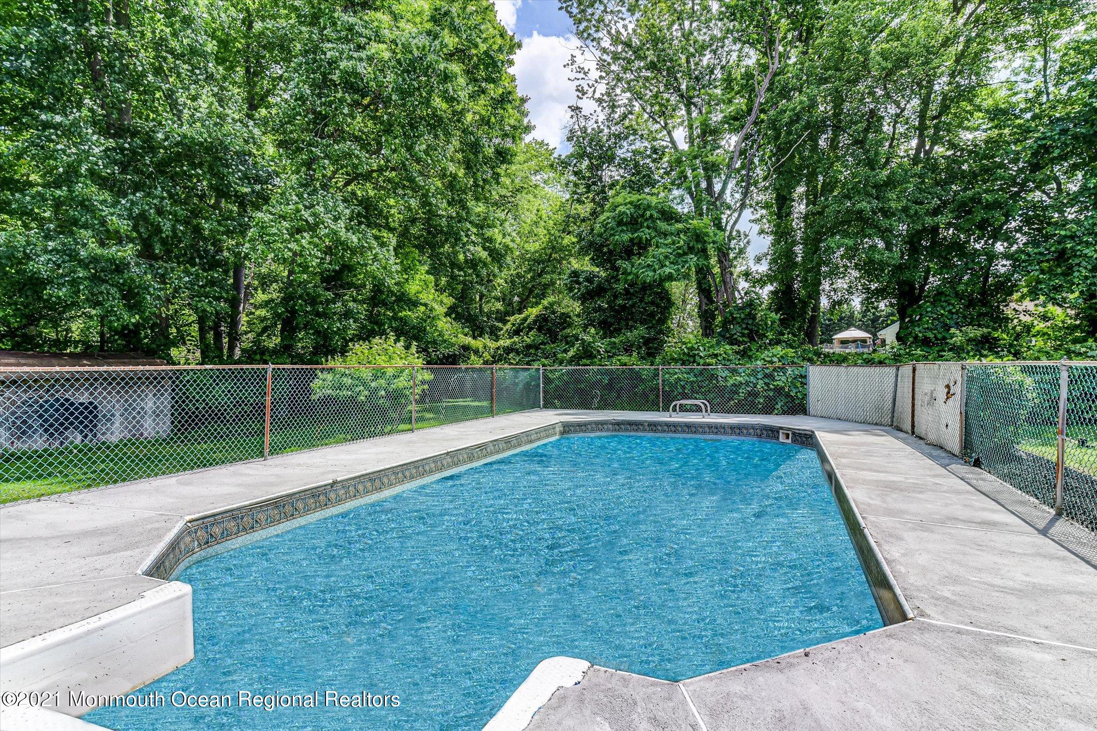 347 Iron Ore Road Manalapan, NJ 07726 - Photo 26 of 27