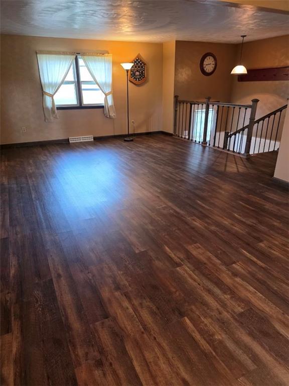 2153 Mt Jackson Road Bessemer, PA 16112 - Photo 2 of 28
