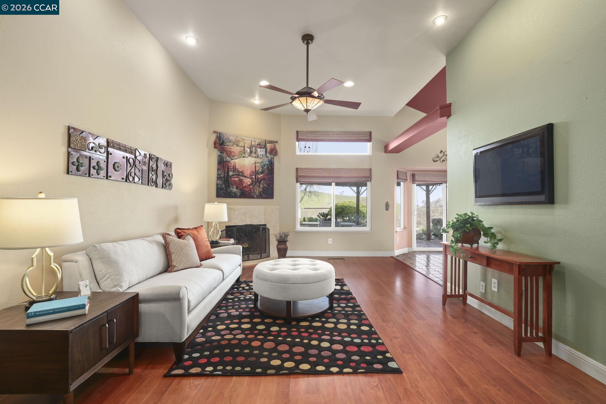 1109 Discovery Way Concord, CA 94521 - Photo 12 of 23