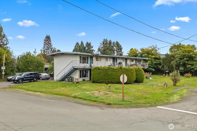 $1,399,000 | 31624 West Rutherford Street, Carnation, WA 98014