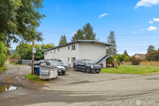$1,399,000 | 31624 West Rutherford Street, Carnation, WA 98014