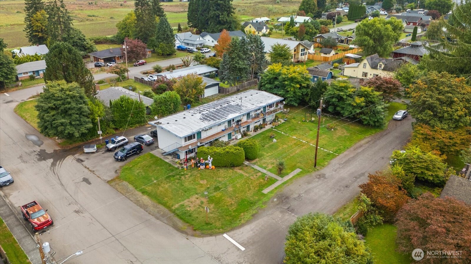 31624 West Rutherford Street Carnation, WA 98014 - Photo 8 of 17