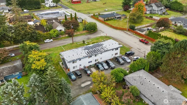 $1,399,000 | 31624 West Rutherford Street, Carnation, WA 98014