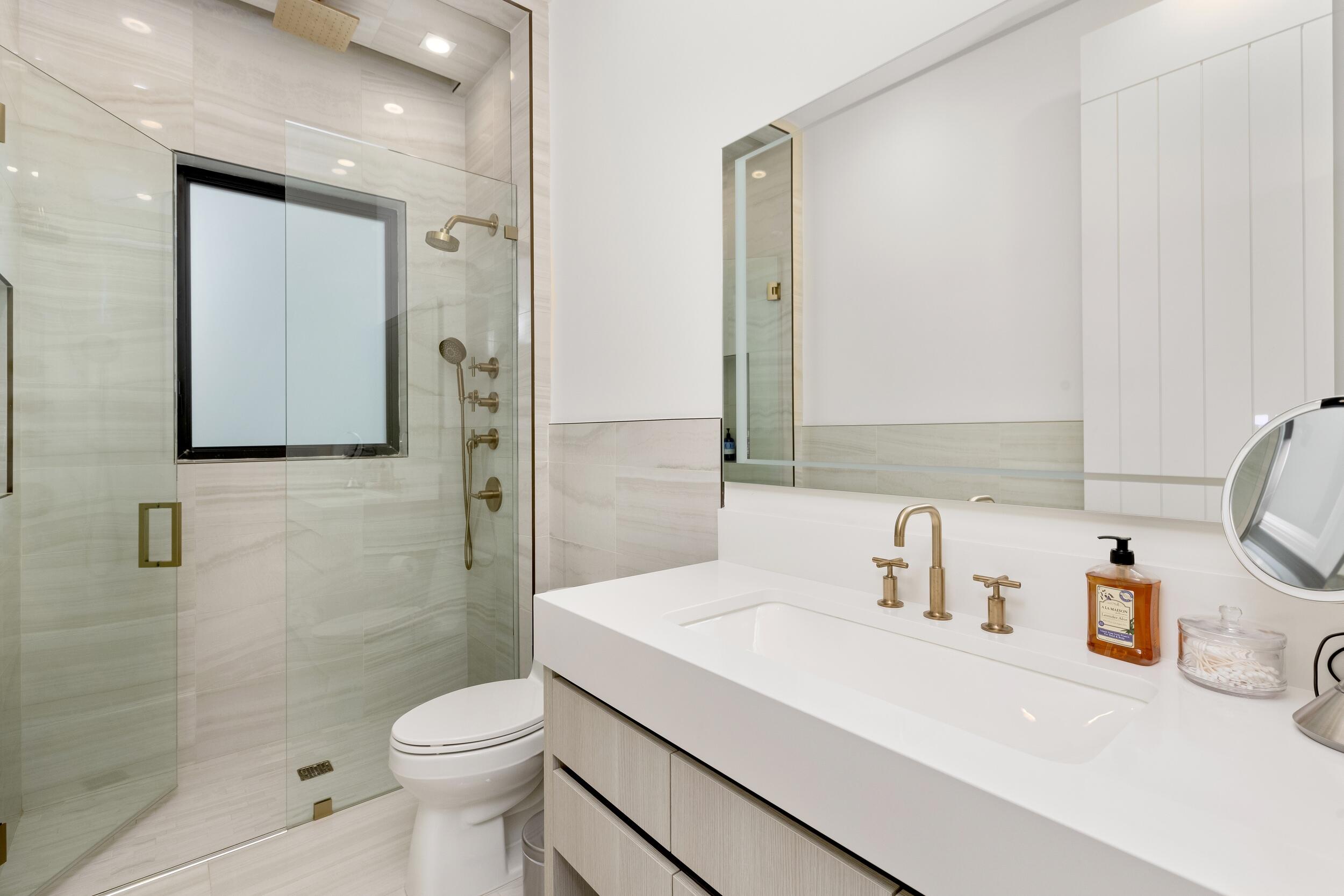 735 Fern Drive Boca Raton, FL 33432 - Photo 68 of 83 Guest Bath 2