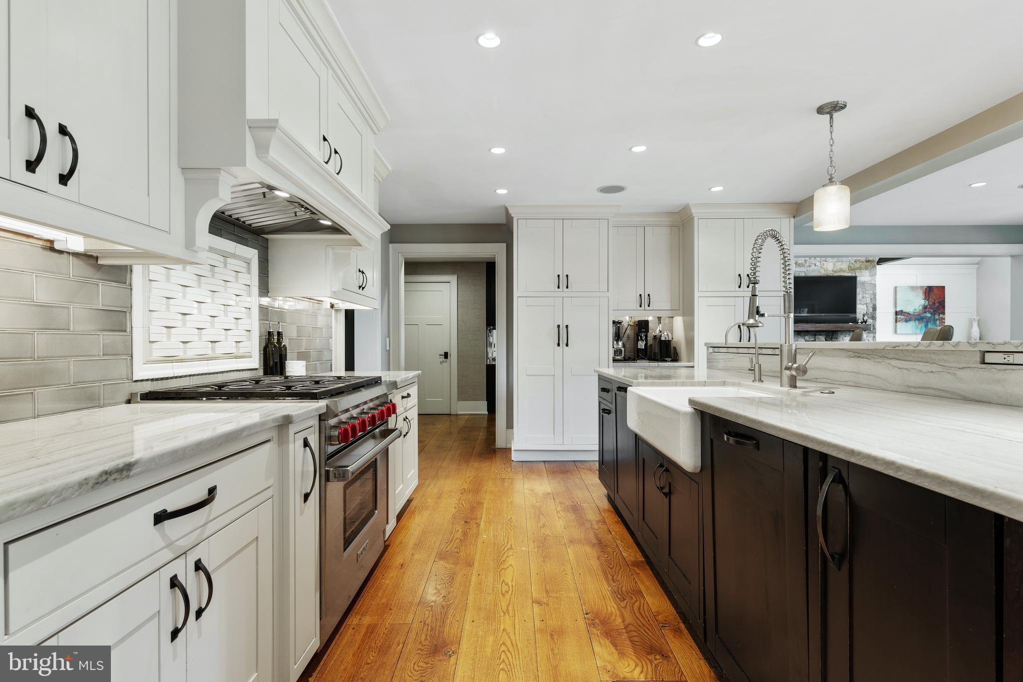 35 Steeplechase Road Devon, PA 19333 - Photo 23 of 64 Custom kitchen with Quartzite tops