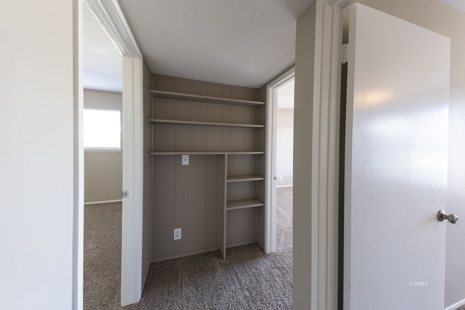 1129 Randall Street Ridgecrest, CA 93555 - Photo 14 of 32