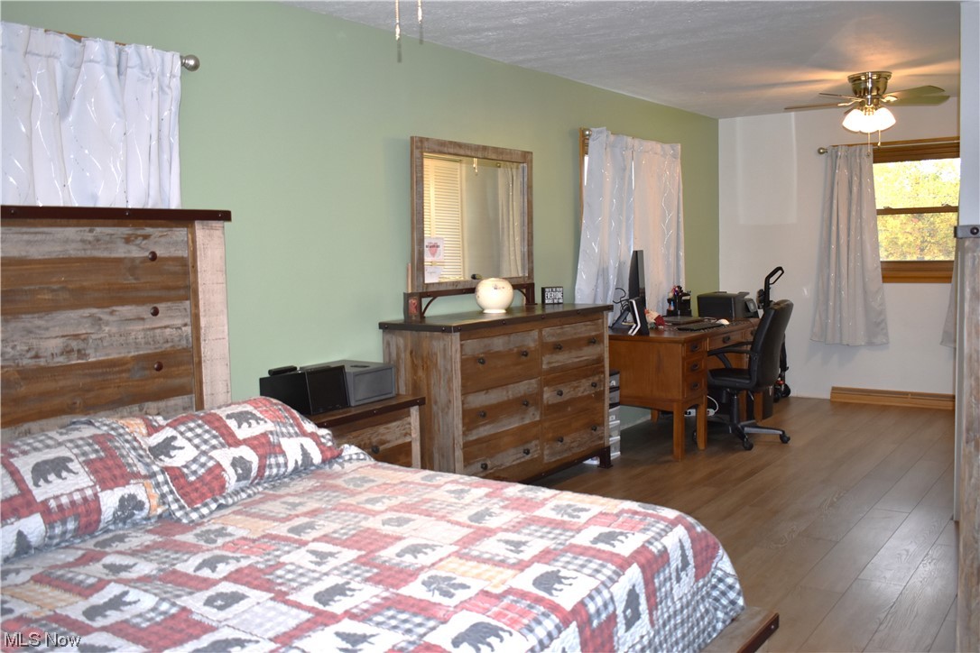 1597 South Funk Road Wooster, OH 44691 - Photo 17 of 35 Large owner suit with private bathroom.