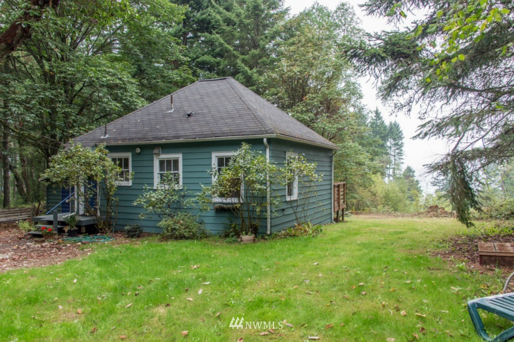 18006 McLean Road Southwest Vashon, WA 98070 - Photo 11 of 17