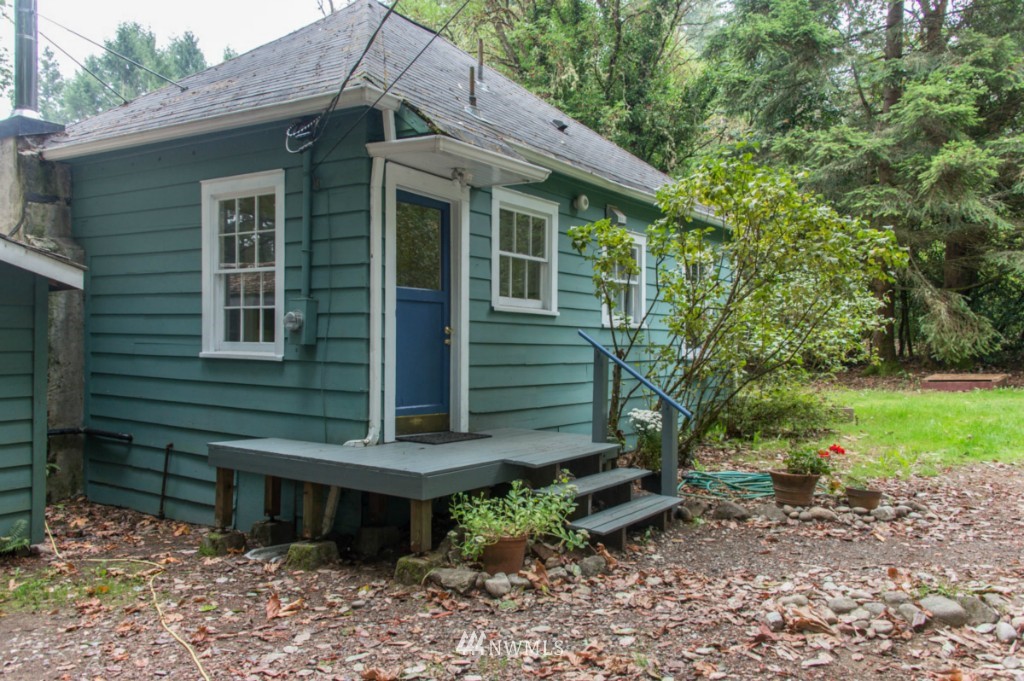18006 McLean Road Southwest Vashon, WA 98070 - Photo 16 of 17