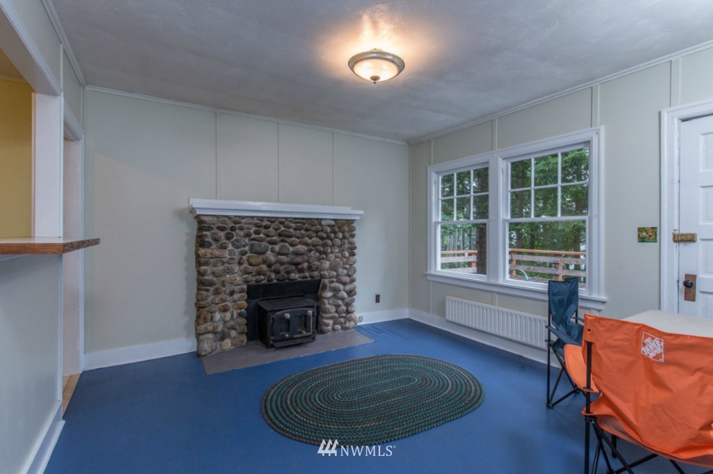 18006 McLean Road Southwest Vashon, WA 98070 - Photo 5 of 17