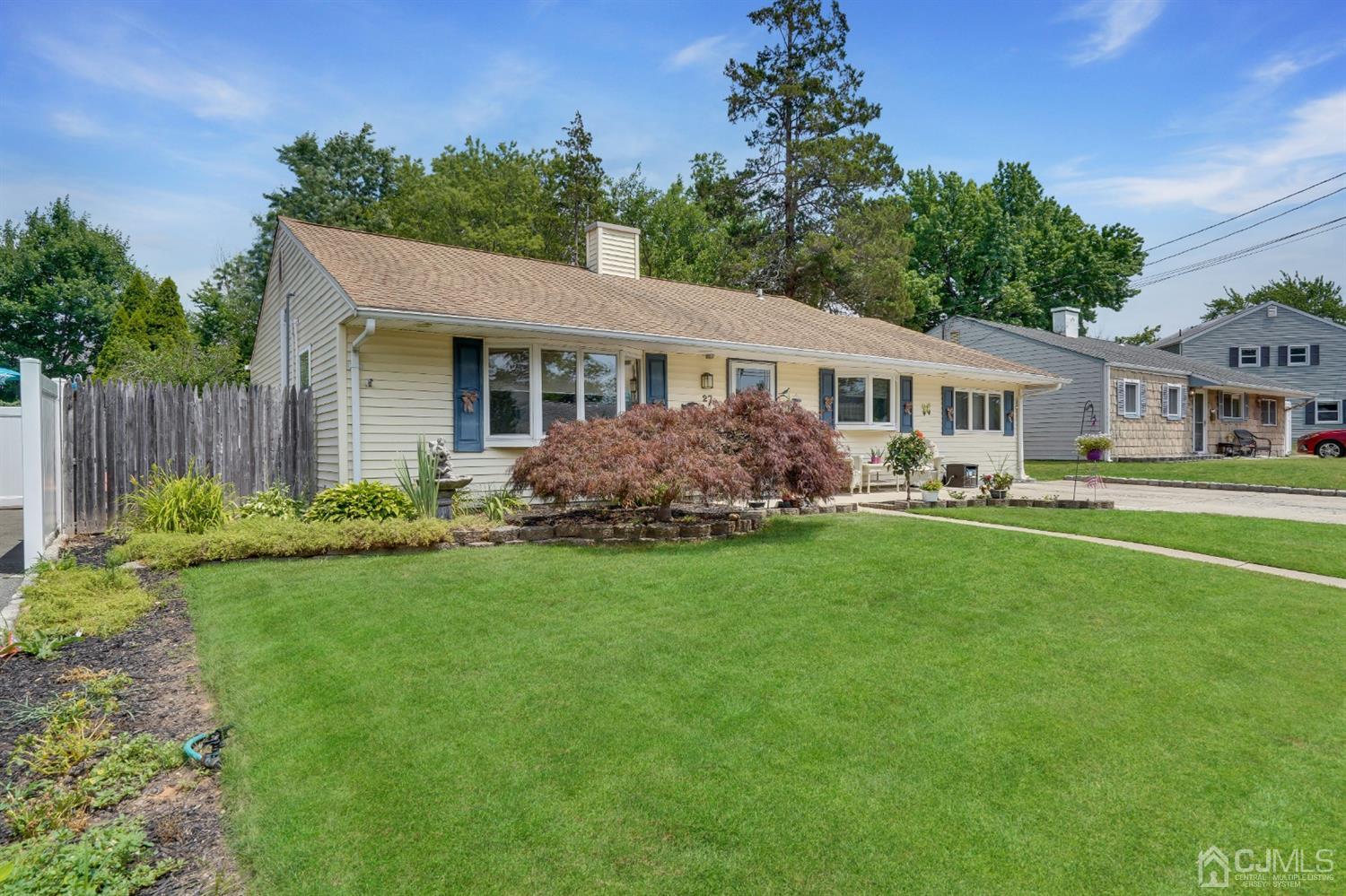 27 Raleigh Road Edison, NJ 08817 - Photo 2 of 29 a view of a house with backyard and garden