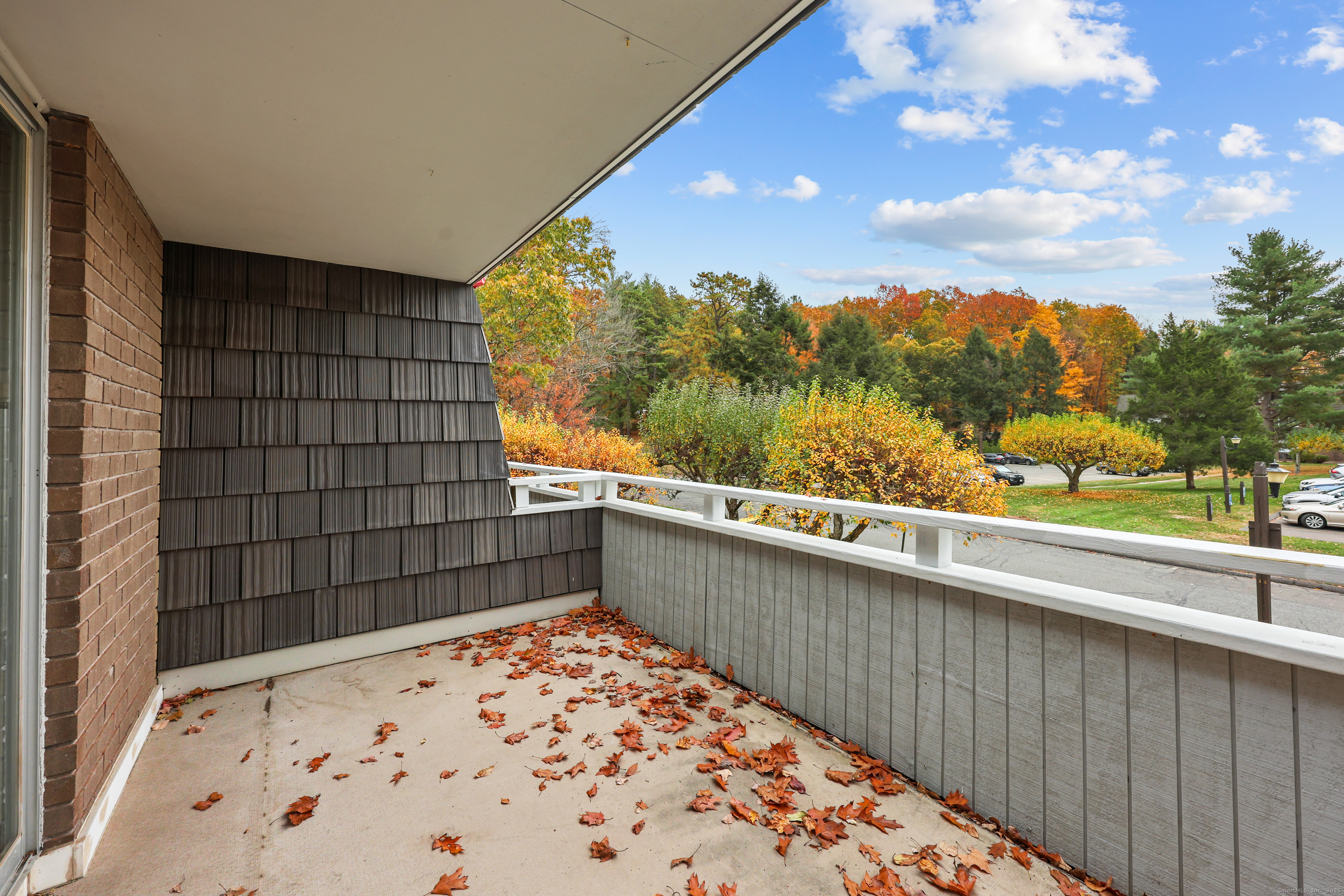 60 Rambling Brook Lane, Unit C8 Glastonbury, CT 06033 - Photo 17 of 20 a view of balcony