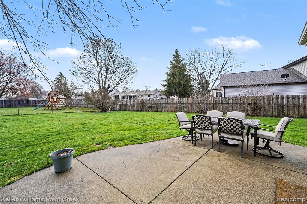5446 Old Franklin Road Grand Blanc, MI 48439 - Photo 29 of 33