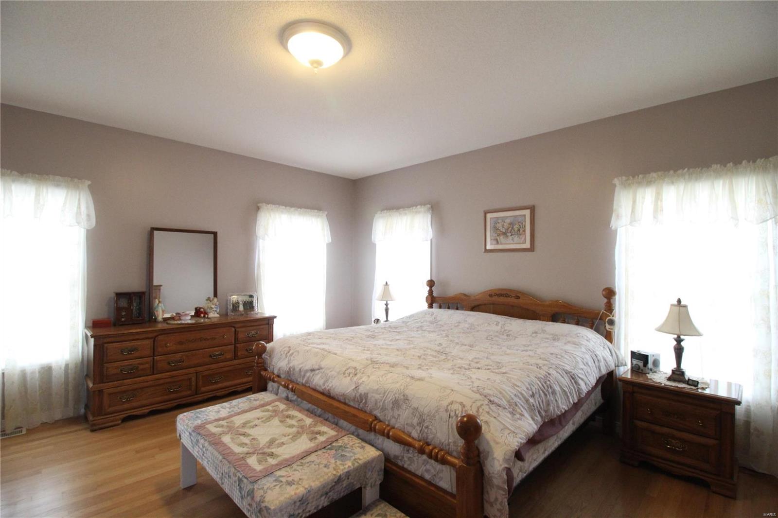 8525 Rosenheim Edwardsville, IL 62025 - Photo 16 of 44 Gallery Image 16