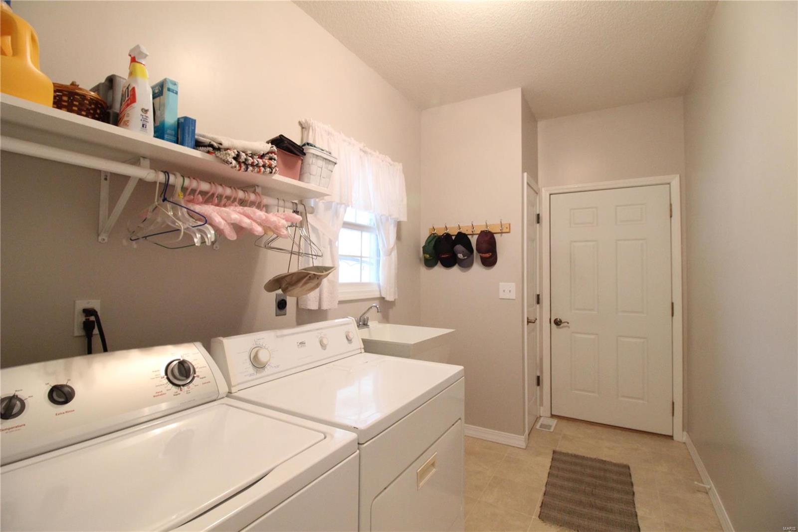 8525 Rosenheim Edwardsville, IL 62025 - Photo 27 of 44 Gallery Image 27