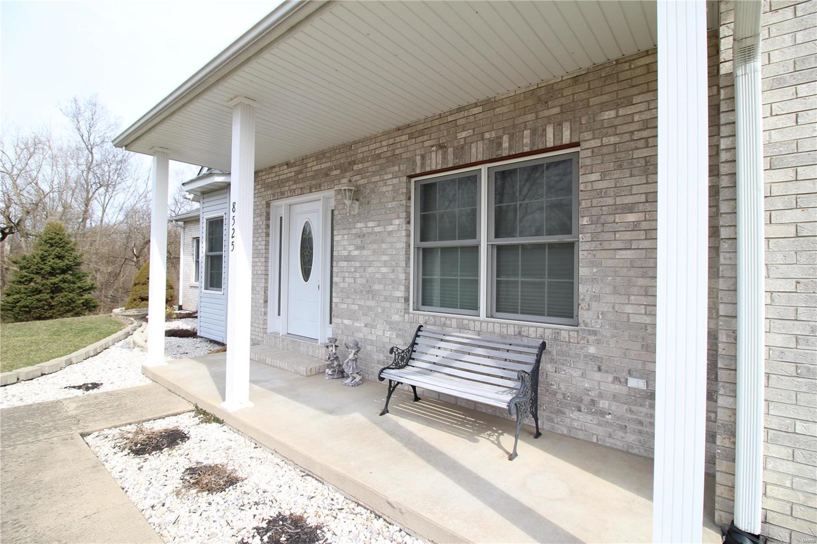 8525 Rosenheim Edwardsville, IL 62025 - Photo 4 of 44 Gallery Image 4