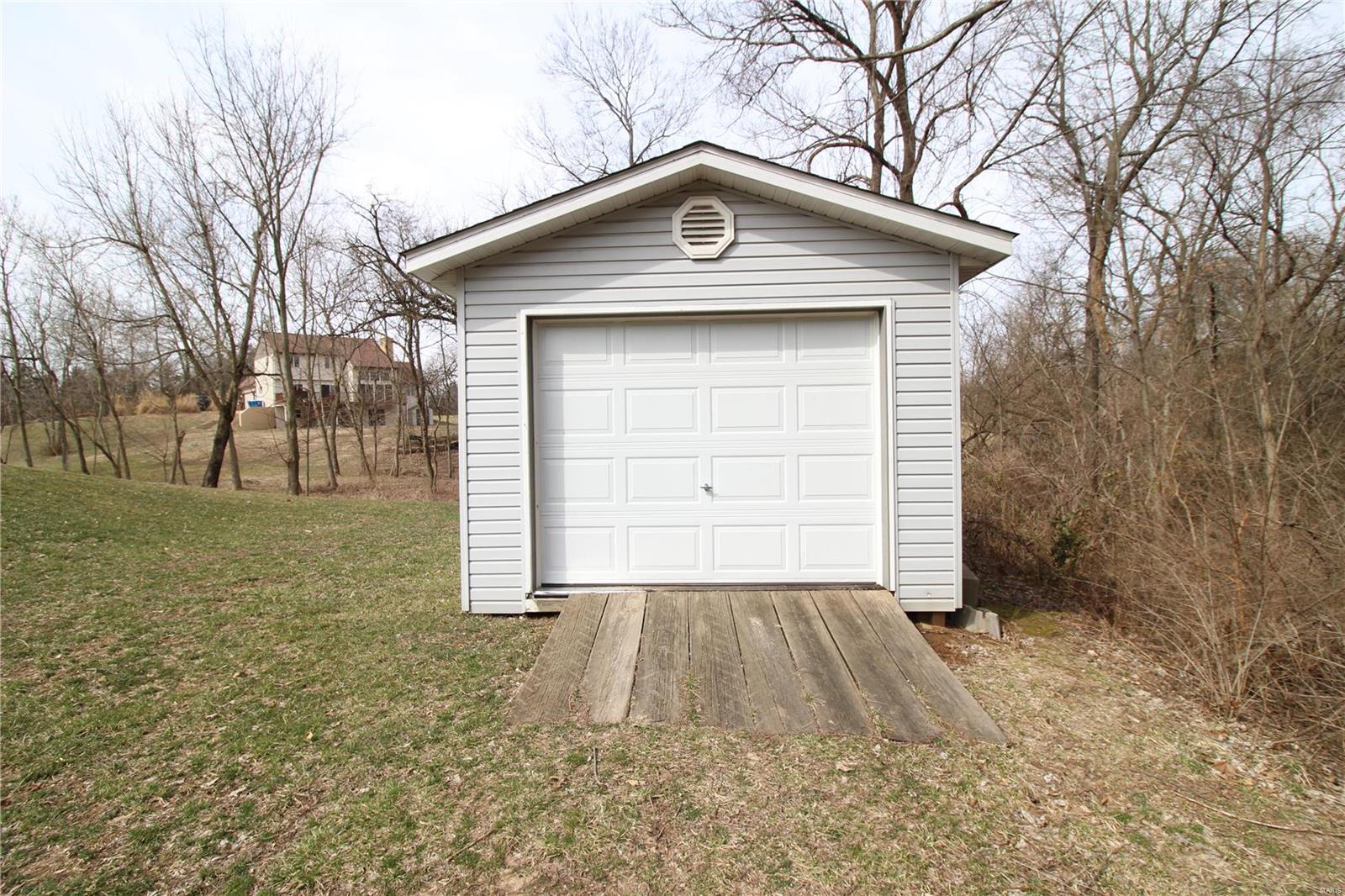 8525 Rosenheim Edwardsville, IL 62025 - Photo 42 of 44 Gallery Image 42